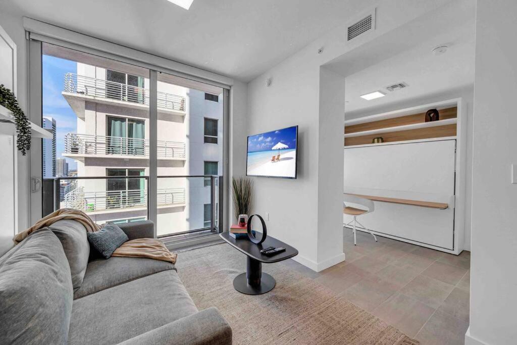 Apartamento Breathtaking 1Br In The Heart Miami Exterior foto